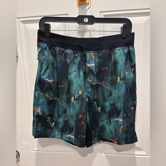 Lululemon T.H.E. 7” Short *Linerless Paint Spark Multi, Small, New - Picture 2 of 6